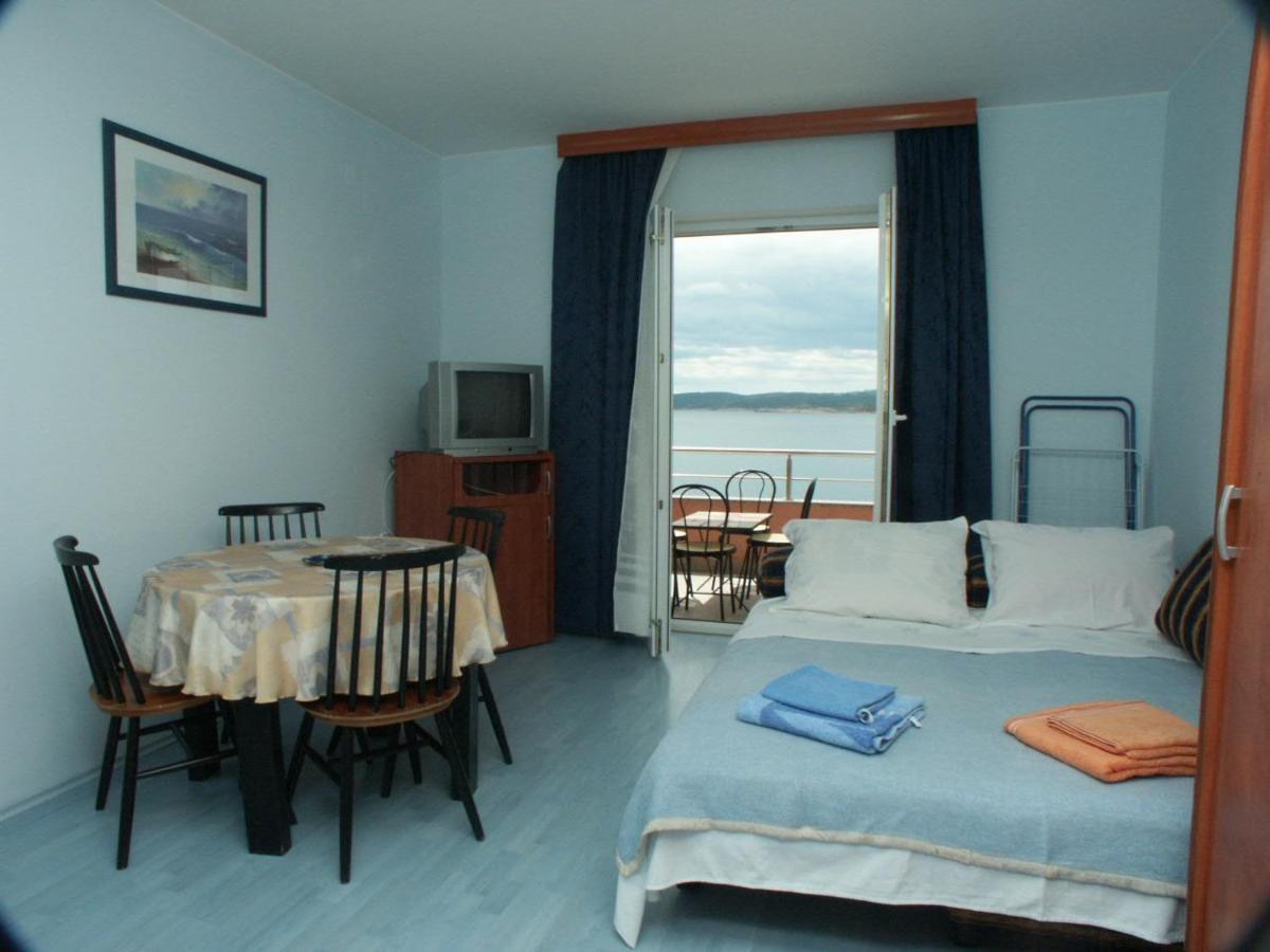 Apartments By The Sea Crikvenica - 2354 Eksteriør bilde