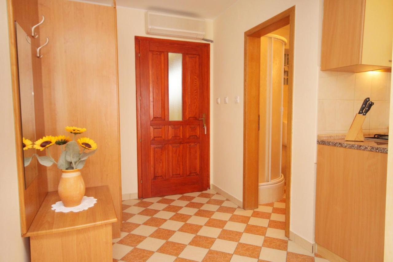 Apartments By The Sea Crikvenica - 2354 Eksteriør bilde
